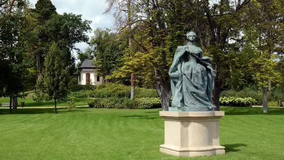 From Budapest: Gödöllő Royal Palace Tour