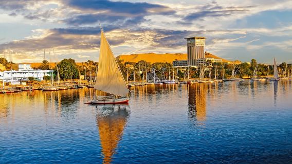 Tour giornaliero privato per piccoli gruppi alle Piramidi di Giza e alla Grande Sfinge di Giza al Cairo, Egitto