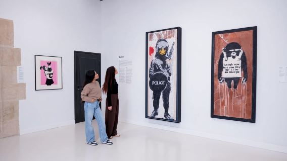 Small-Group Moco Museum Barcelona: Skip-the-Line Art Tour