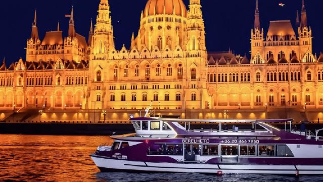 ブダペスト・ドナウ川遊覧船【時間選択可】
