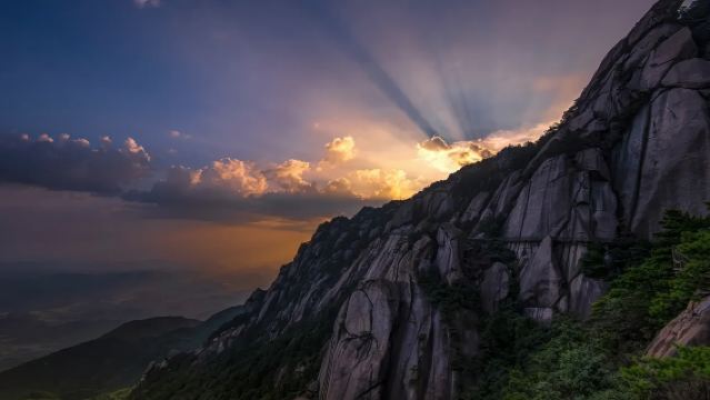 Lawatan sehari ke Gunung Ling dengan lif gergasi tanpa sakit (bermula dan berakhir di Jingdezhen)