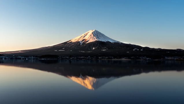 One-Day Tour of Mount Fuji: Asakusa Park in New Kurayama, Oshino Hakkai and Kawaguchiko