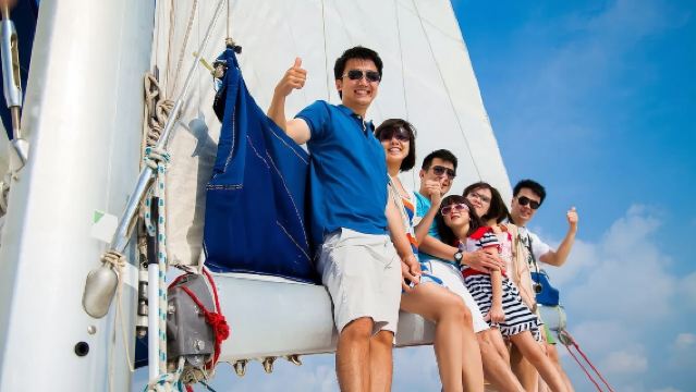 福建廈門遊艇租賃進口豪華遊艇帆船出海包船團建派對垂釣水上玩具【當地實體店+豪華KTV+DJ助興+遊艇寶貝】