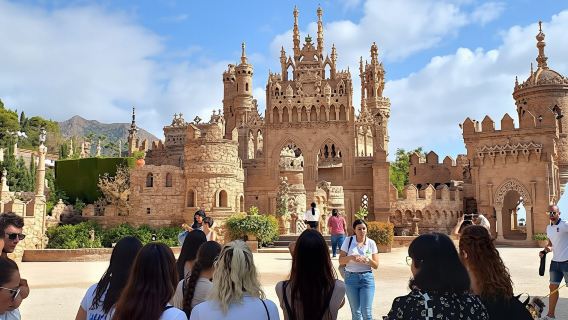 Chuyến tham quan có hướng dẫn viên theo nhóm nhỏ đến Castillo de Colomares