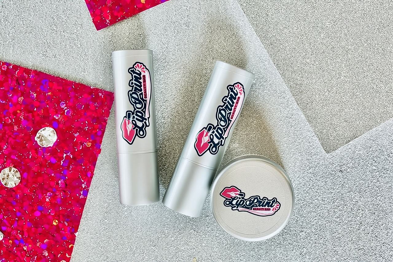 在羅利體驗自製唇膏或唇彩課程