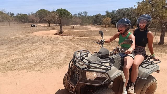 Jelajah Luar Jalan Albufeira 1.5 jam Jelajah Pengembaraan Empat Kali