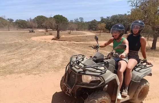 阿爾布費拉 1.5 小時越野四輪摩托車探險之旅