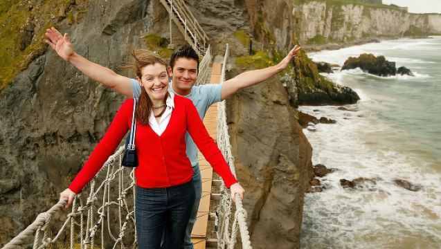 Shore Excursion: Giants Causeway Tour From Belfast Port (Extra Leg Room Bus)