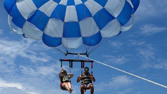 Sky High Parasailing From Marina Cafe - Destin Florida