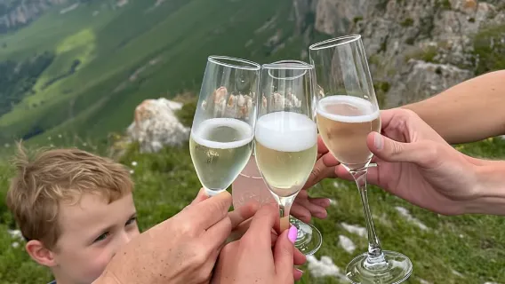 Offroad-Tour am Dimats-Berg mit kulturellen Erlebnissen
