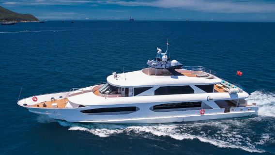 【三亞遊艇包船團建】三亞鴻洲碼頭138尺海津號三層超級遊艇3小時包船出海團建聚會度假~適合大型海上派對