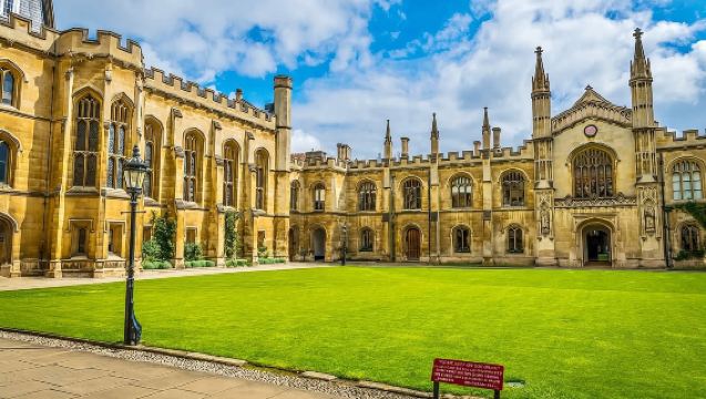 英國格林威治皇家天文台+劍橋大學一日遊【中文團丨可選含午餐】