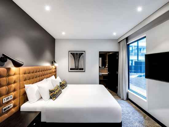 Vibe Hotel North Sydney Room Type - Executive Suite