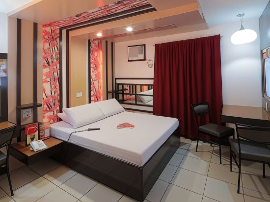 Hotel Sogo Sta. Rosa Laguna - Tap to explore photos