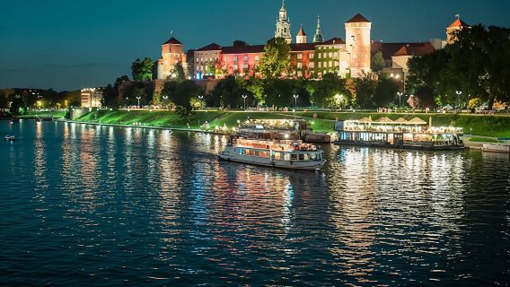 Krakow at night 60-minutes boat tour