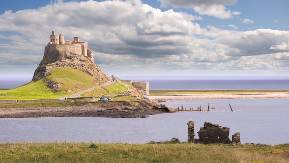 Day Trip to Holy Island, Alnwick Castle and Northumbria from Edinburgh