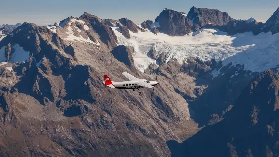 Chuyến bay ngắm cảnh Queenstown, New Zealand + du thuyền vịnh Milford Sound + chuyến bay - Tiết kiệm thời gian có đón đưa