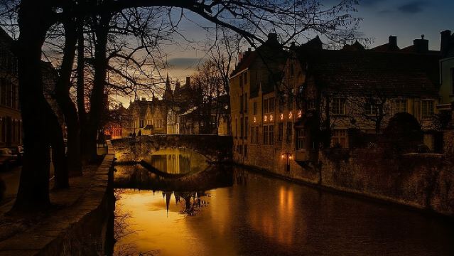 Evening Tour: The Dark Side of Bruges