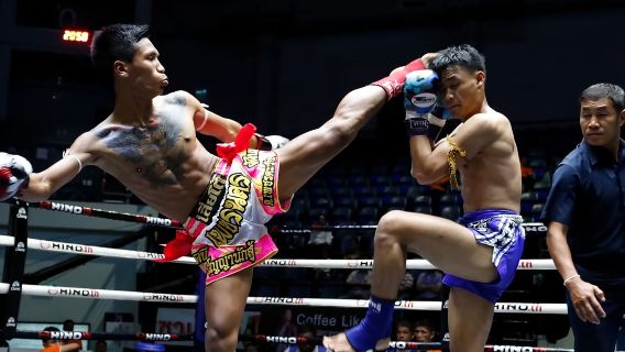 Lumpinee Boxing Stadium in Bangkok: Muay Thai competitions every Saturday