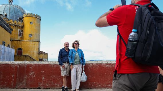 Из Лиссабона: Синтра, дворец Пена и дегустация вин в небольшой группе
