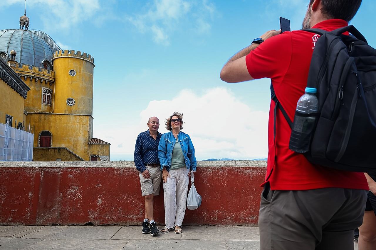 From Lisbon: Sintra, Pena Palace & Wine Tasting Small-Group Tour