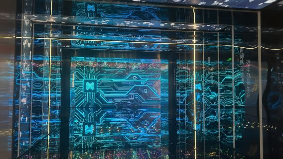 เซินเจิ้น: DJI Flagship Store, Huaqiangbei และ Lianhua Tour