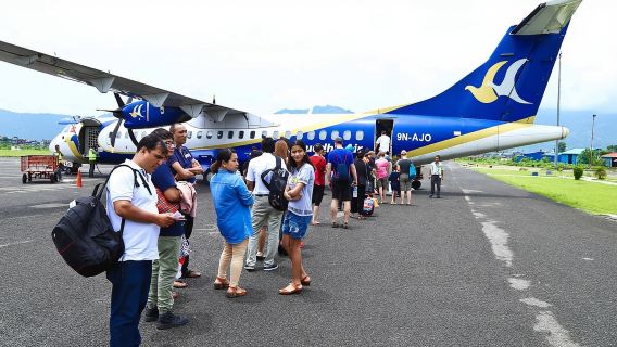 การเดินทางเที่ยวเดียวจากกาฐมาณฑุไปโปขรา