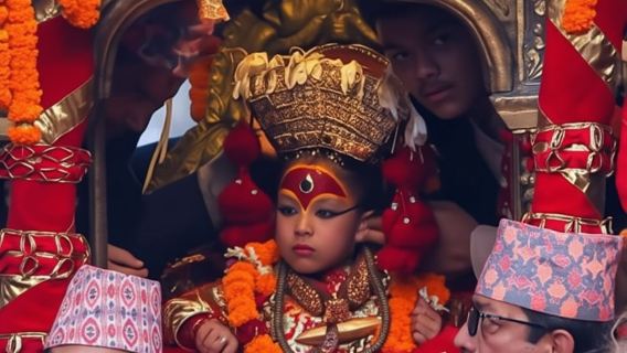 Oudste lokale marktwandeling met levende godin Kumari