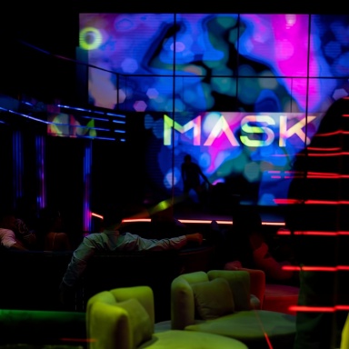 波爾圖：晚餐連同卡巴萊及鋼管舞表演