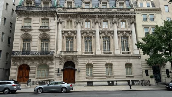 Lawatan Berjalan Kaki Seni Bina Upper East Side NYC