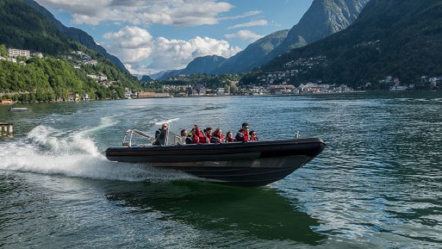 Odda: RIB-Bootstour auf dem Hardangerfjord