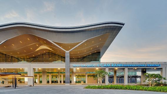 บริการ Fast Track วีไอพีเพื่อการผ่านตรวจคนเข้าเมืองที่สนามบินนานาชาติคัมรานห์ (CXR) ญาจาง