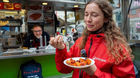 Vienna Food Tour: Coffeehouses, Markets, Lunch & Street Food