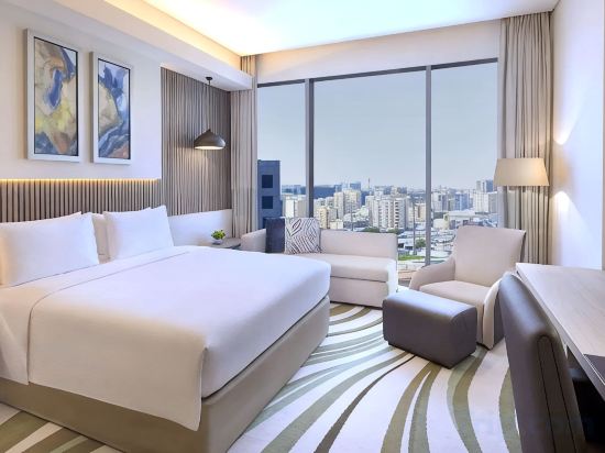 DoubleTree by Hilton Hotel Doha Old Town Room Type - King Room with Sea View & Skyline View