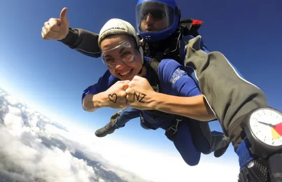浙江湖州安吉高空雙人跳傘【3300米自由落體+專業高清視頻拍攝+視頻剪輯】