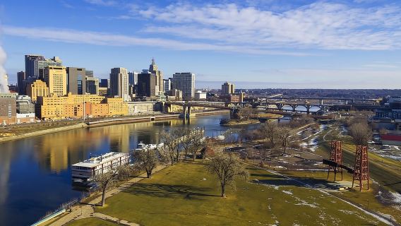 Self Guided Scavenger Hunt: Saint Paul's Soaring Sights!