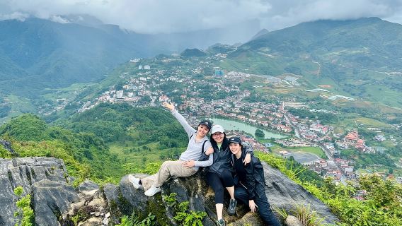Excursión de un día a Sapa por el sendero oculto: Montaña y valle de arroz
