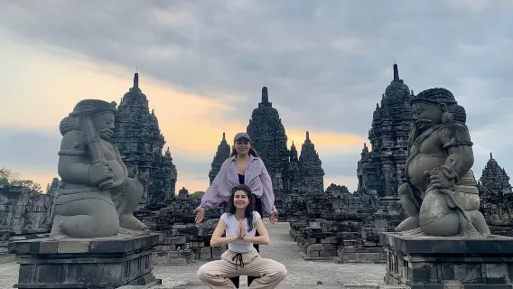 Tour di un giorno a Borobudur (Garanzia ClimbUP) e al Tempio di Prambanan