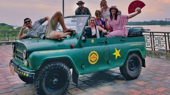 Экскурсия по Сайгону на джипах с едой, культурой и развлечениями на вьетнамском армейском джипе