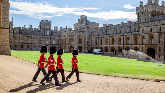 London: Windsor Castle, Stonehenge, and Bath Day Trip