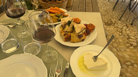 ประสบการณ์ E-bike และรับประทานอาหารในหุบเขาแห่งวัด: ประวัติศาสตร์ ธรรมชาติ และประเพณี