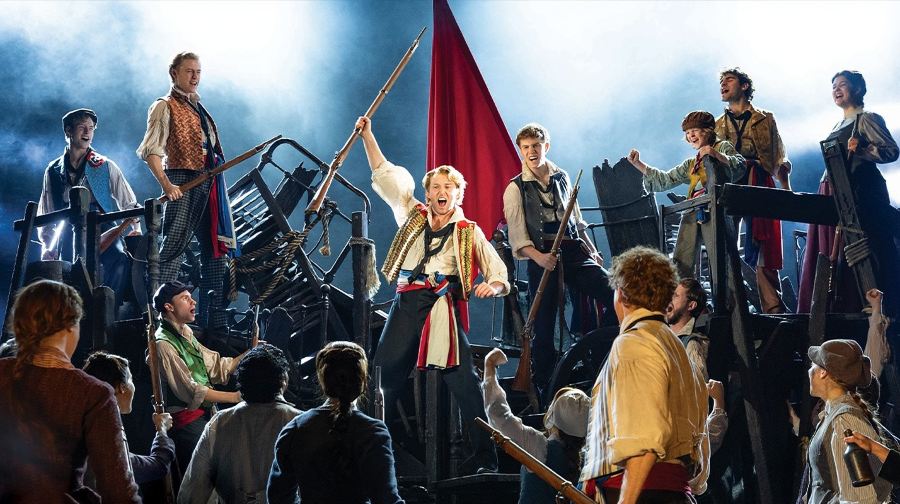 英國倫敦《悲慘世界》音樂劇皇后劇院演出體驗