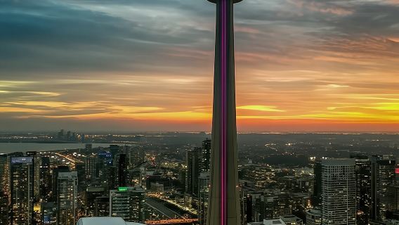 In-depth Toronto city day tour with adjustable itinerary/customizable options