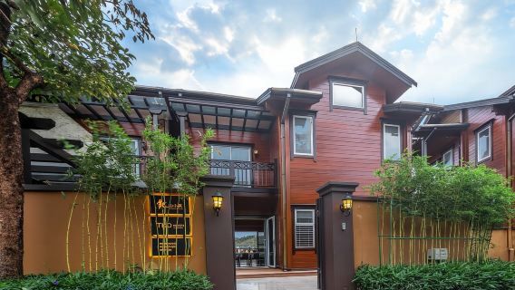 Villa Mata Air Panas 7 Bilik 12 Katil di Heyuan Bavarian Mountain - Barbeku + Mahjong + KTV + Kolam Rendaman