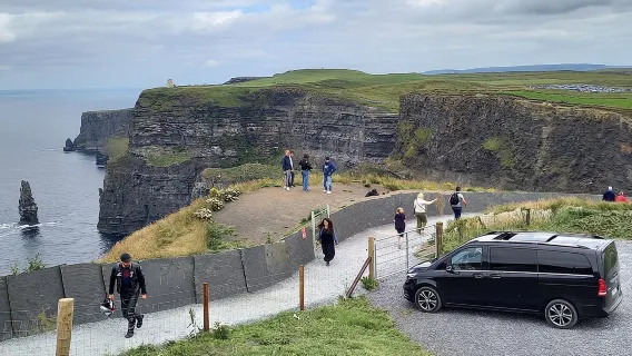 Scogliere di Moher dal Castello di Ashford, Cong