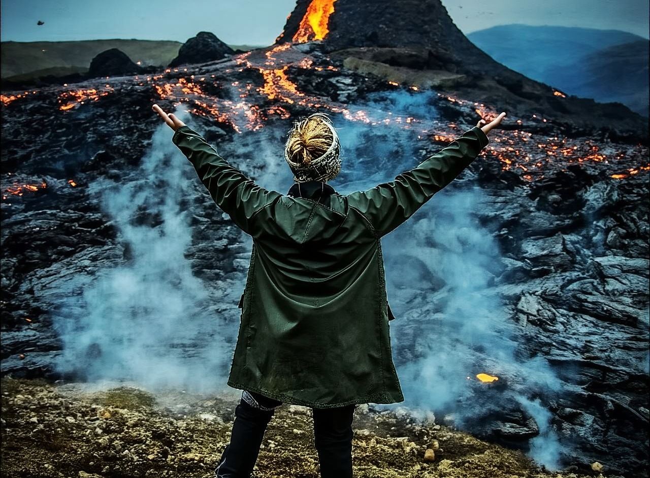 Iceland Fagradalsfjall Volcano Hiking & Reykjanes Peninsula 1-day Tour with Transfer/Professional Guide