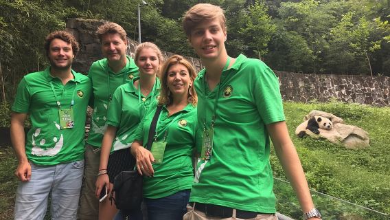 ทัวร์ส่วนตัวอาสาสมัครศูนย์ช่วยเหลือแพนด้า Dujiangyan และภูเขา Qingcheng หนึ่งวันจากเฉิงตู