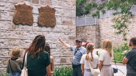Old Quebec City Walking Tour with Funicular Ticket
