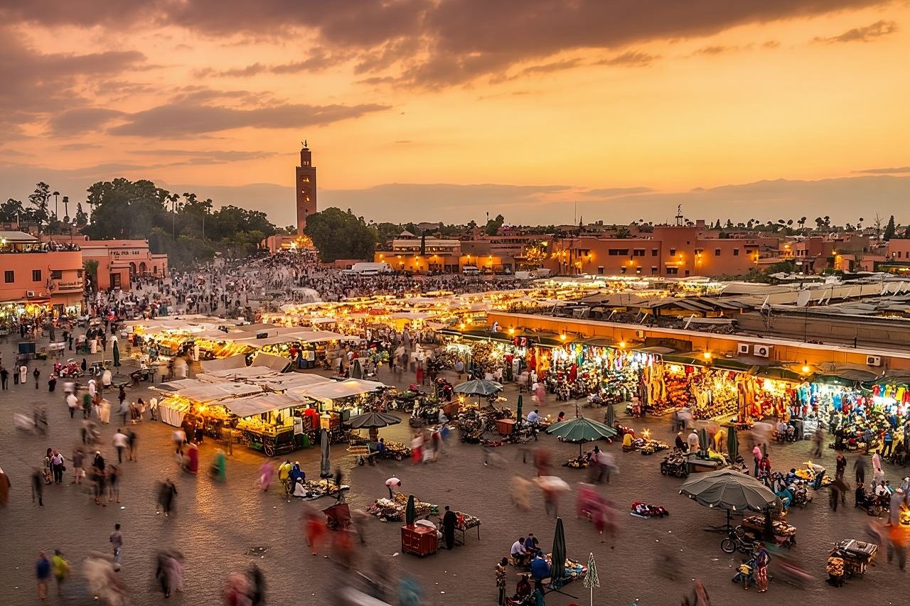 Tour privato di un giorno intero a Marrakech da Casablanca con auto di lusso