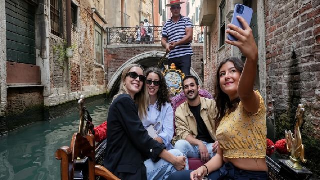San Marcos, Palacio Ducal de Venecia, con Murano y Burano y paseo en góndola